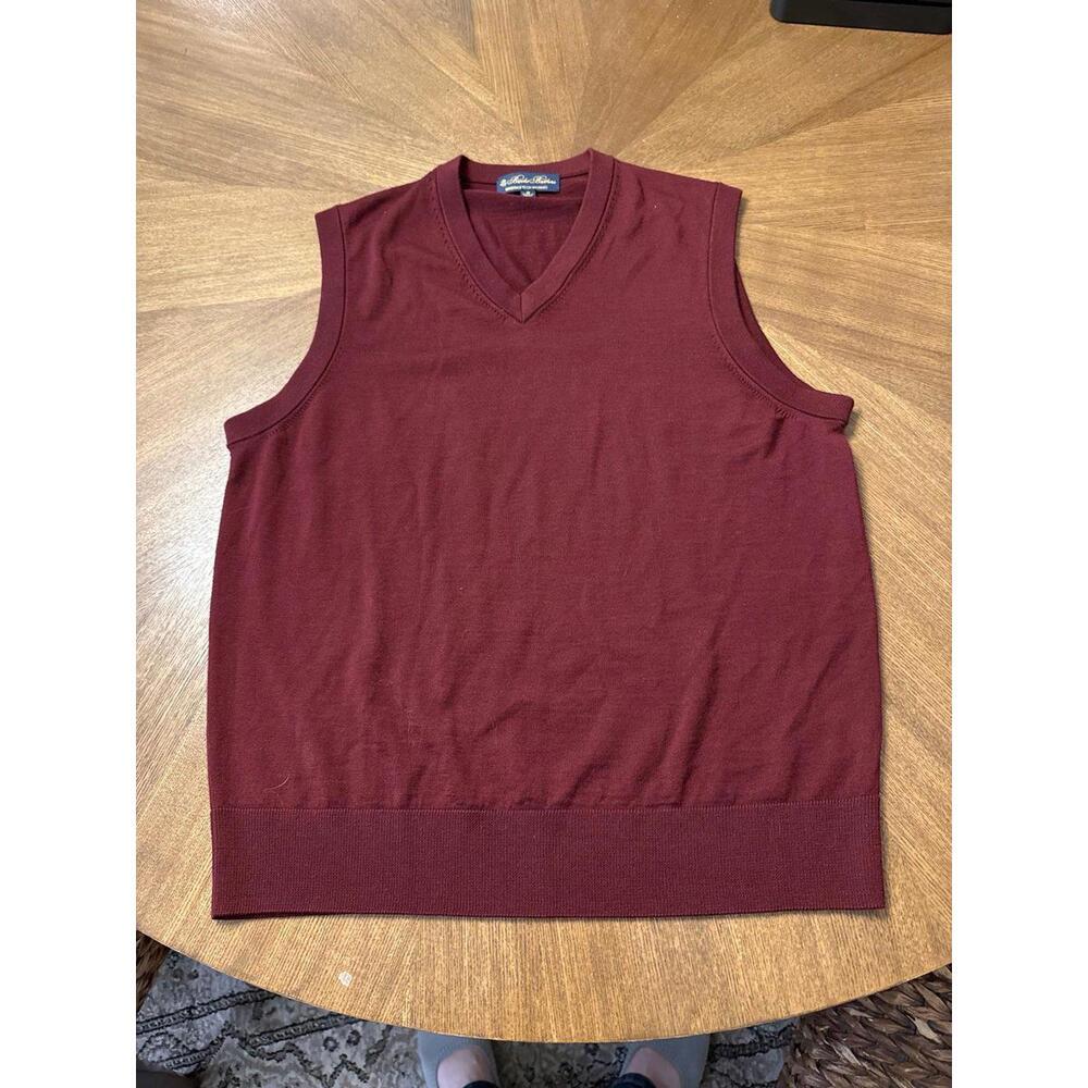 Brooks Brothers BrooksTech Merino wool sweater vest in burgundy. Medium